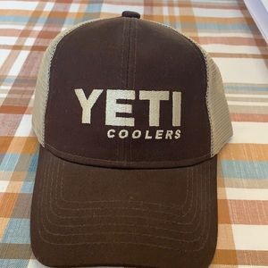 Brand new yeti trucker hat chocolate brown